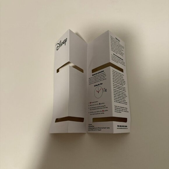 NWT - Disney Minnie Mouse Cardiff Classic Adult Analog Quartz Watch with Leather - Picture 4 of 16